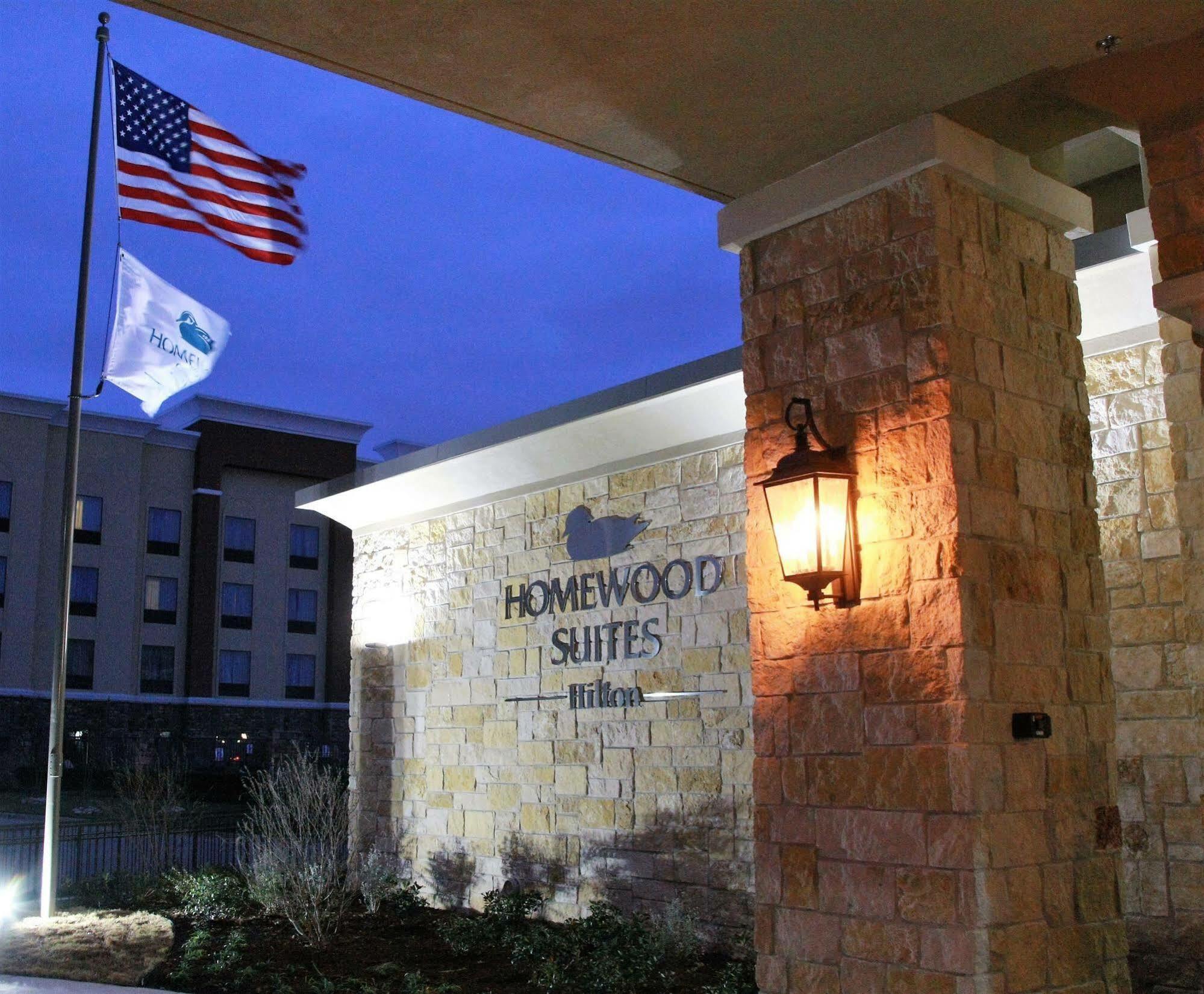 โฮมวู้ด สวีท บาย ฮิลตัน ดัลลัส อาร์ลิงตัน เซาท์ Hotel ภายนอก รูปภาพ